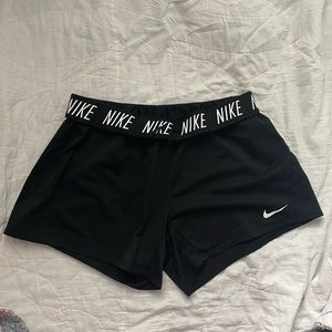 Black Nike shorts